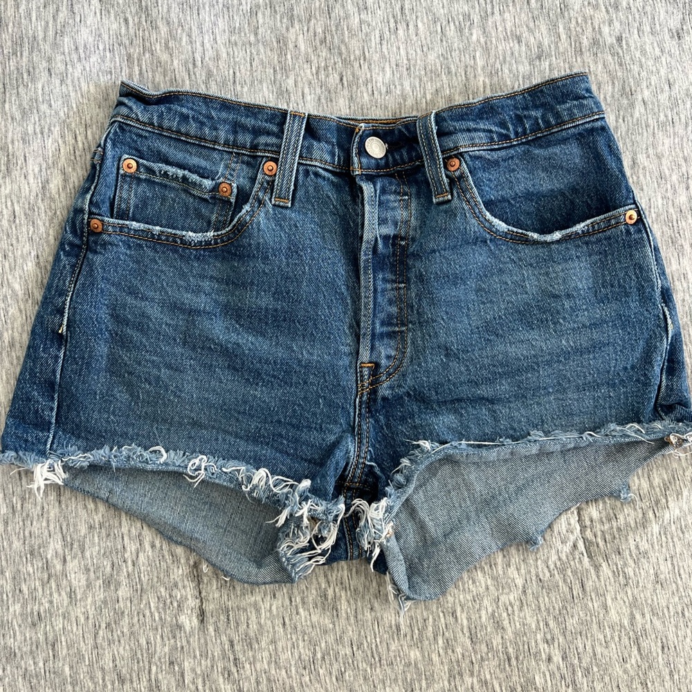 Levi’s 501 W 27 High Rise Denim Shorts